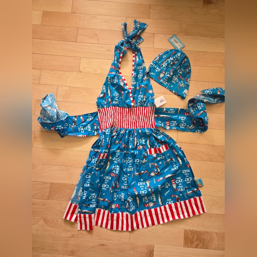 Dr. Seuss The Cat in the Hat Adult Apron and Kid's Chef Hat Set